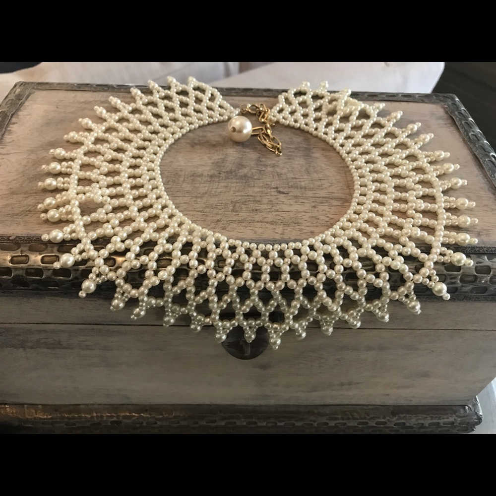 Pearl Collar Necklace